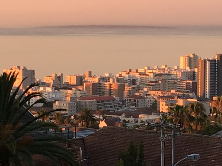 To Let 4 Bedroom Property for Rent in Fresnaye Western Cape